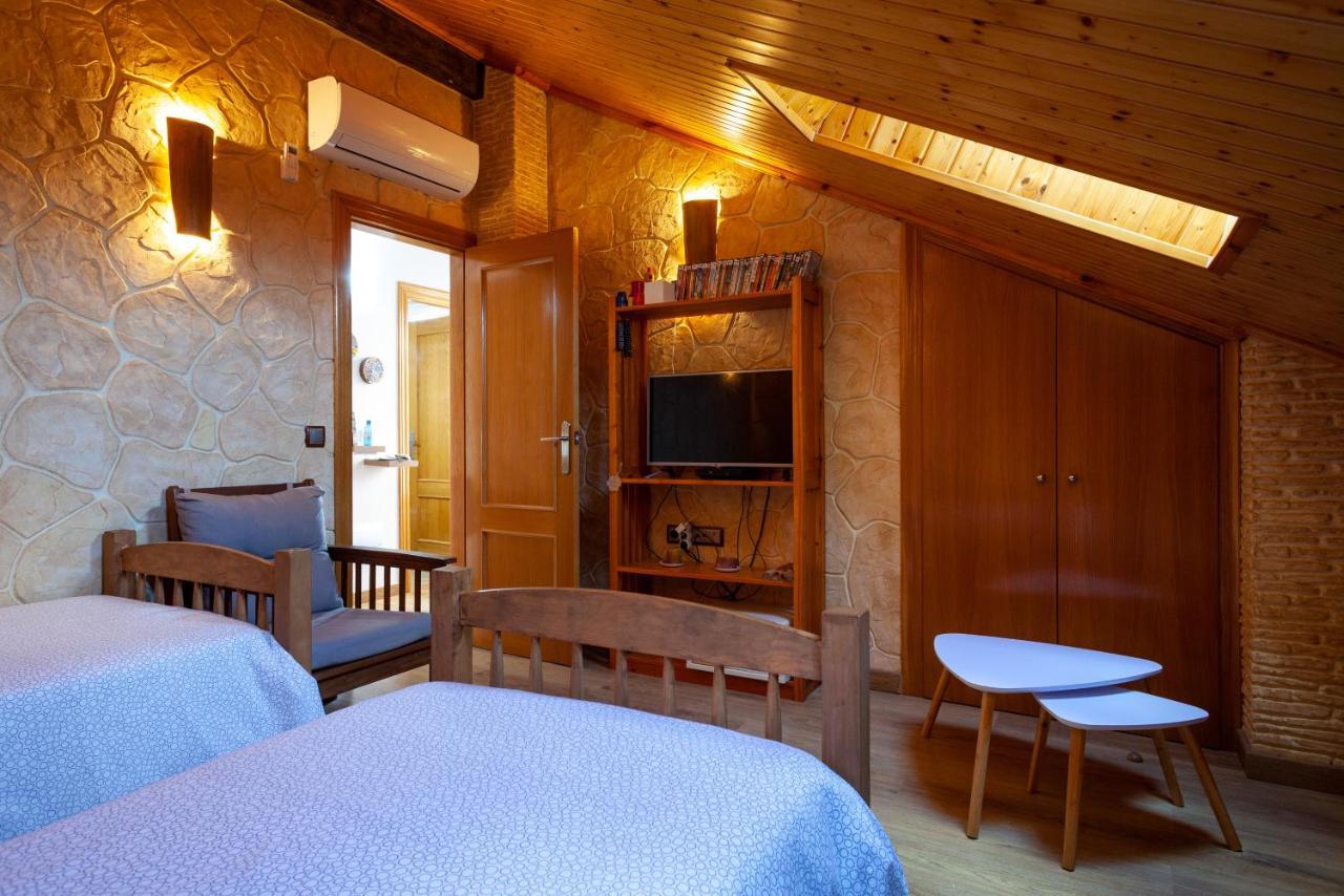 Buhardilla Nuria Apartment *
